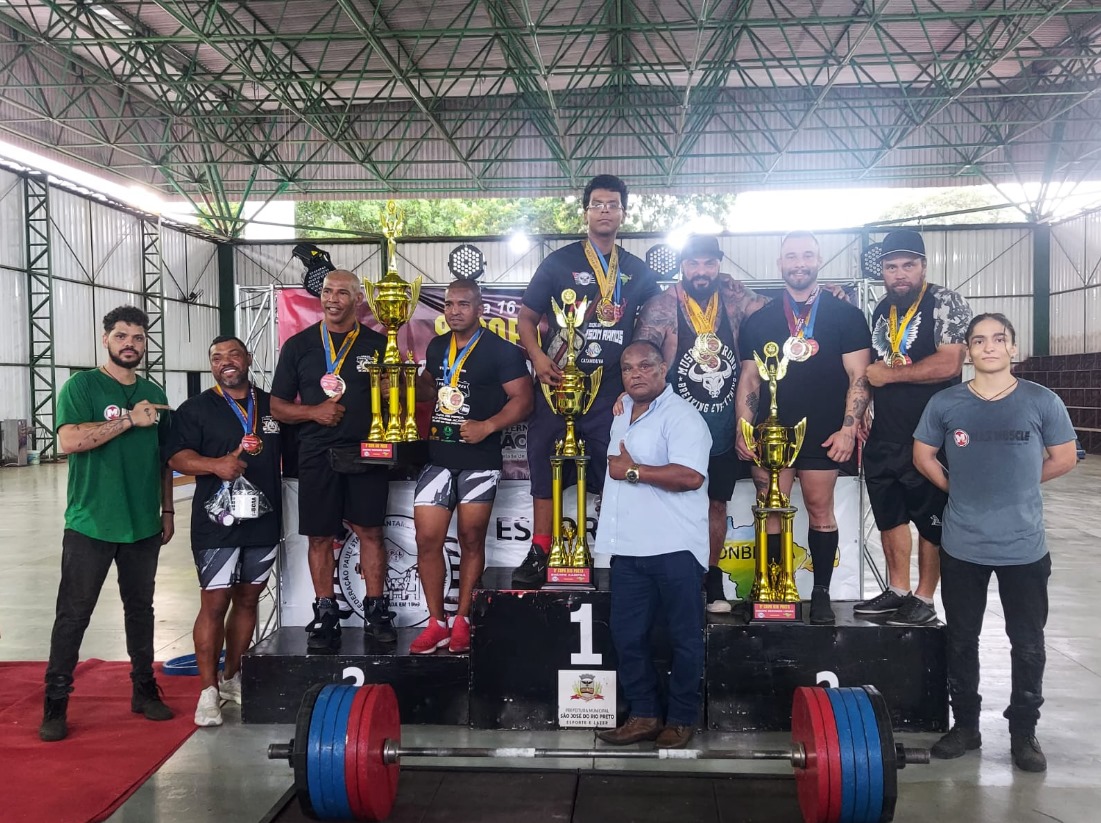 Equipe de levantamento de peso da Smel Catanduva vence Copa Rio Preto